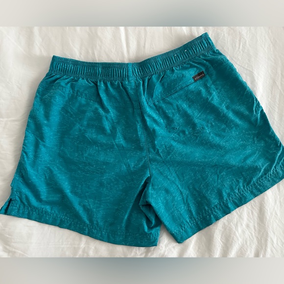 Columbia Shorts - Picture 2 of 4